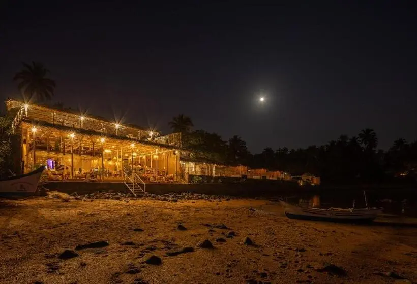 シャレー1寝室, Destiny Goa Beach Resort