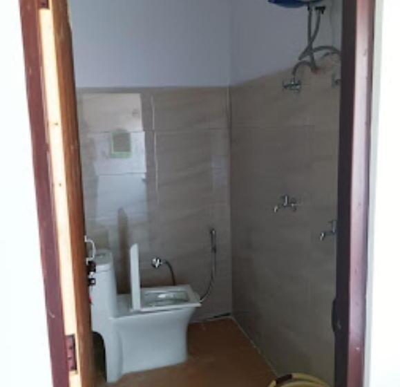 חדר סטנדרט לשלושה, Mount Inn Badrinath Marg , Birahi , Chamoli