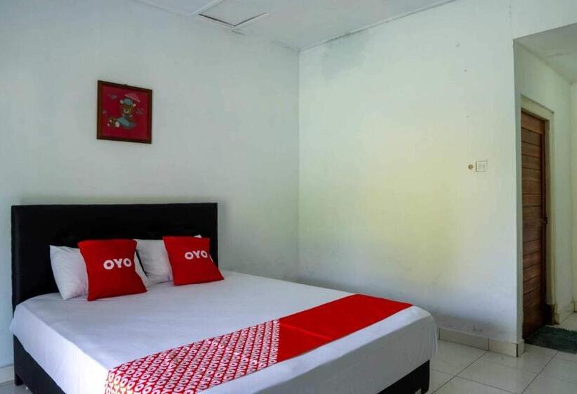 Номер Deluxe Кровать Кинг, Hepi Bungalow Lovina Mitra Reddoorz