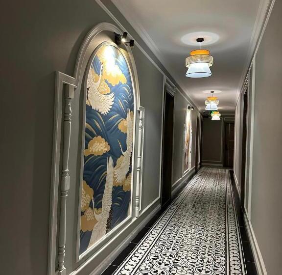 스탠다드 트리플 룸, Khách Sạn The One Hotel 1