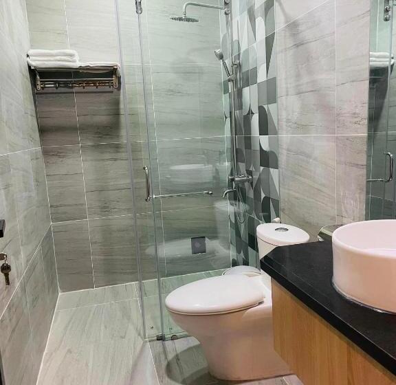 스탠다드 룸, Khách Sạn The One Hotel 1