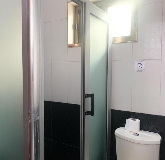 Apartament 3 Dormitoare, Adrich Properties Cantonment