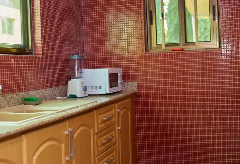 Apartament 3 Dormitoare, Adrich Properties Cantonment