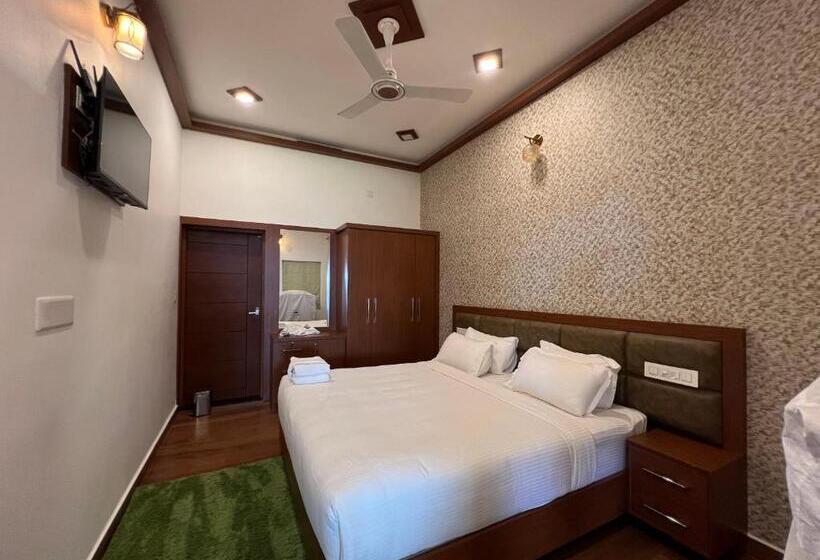 家庭套房, Cloudy Court Resort