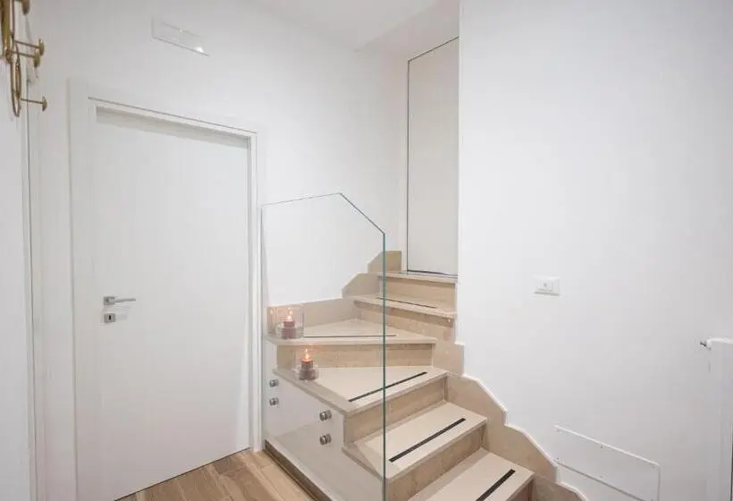 اتاق لوکس با بالکن, Effedi Loft