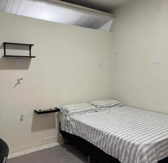 デラックスルーム, Excelentes Quartos Com Banheiros Privativos