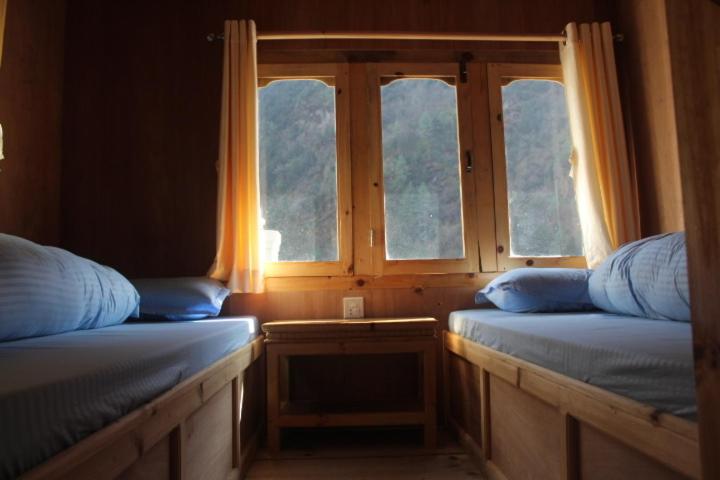 اتاق استاندارد, Waterfall