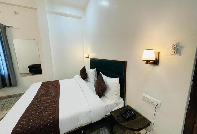 Люкс Вид на Реку, Sangam View