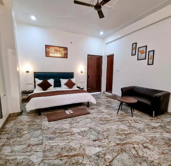 Люкс Вид на Реку, Sangam View