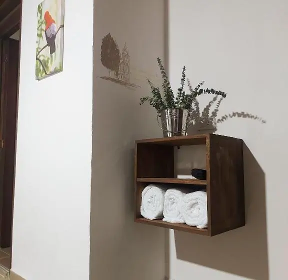 اتاق لوکس, Volarte Hostal