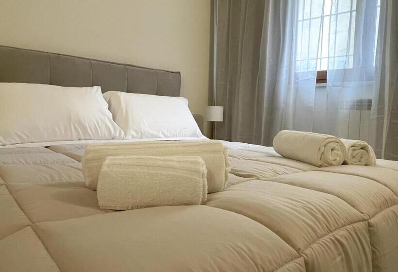 جناح جونيور عائلى, 7suites