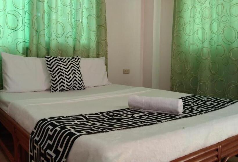 اتاق استاندارد با بالکن, Hmc Guesthouse  Malapascua Island Air Conditioned Room #1