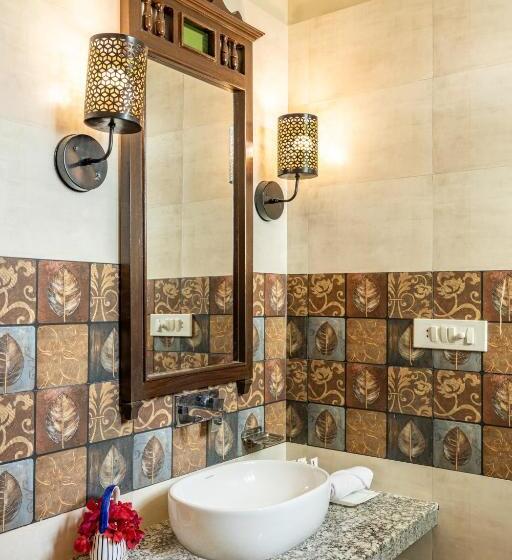 Quarto Estandar, Sterling Rewild Sariska