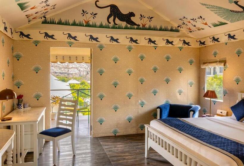 Quarto Estandar Vista Montanha, Sterling Rewild Sariska