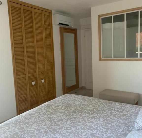 Номер Стандарт, Chambre 2 Dans Un Petit Paradis