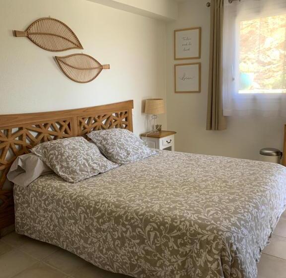 Номер Стандарт, Chambre 2 Dans Un Petit Paradis