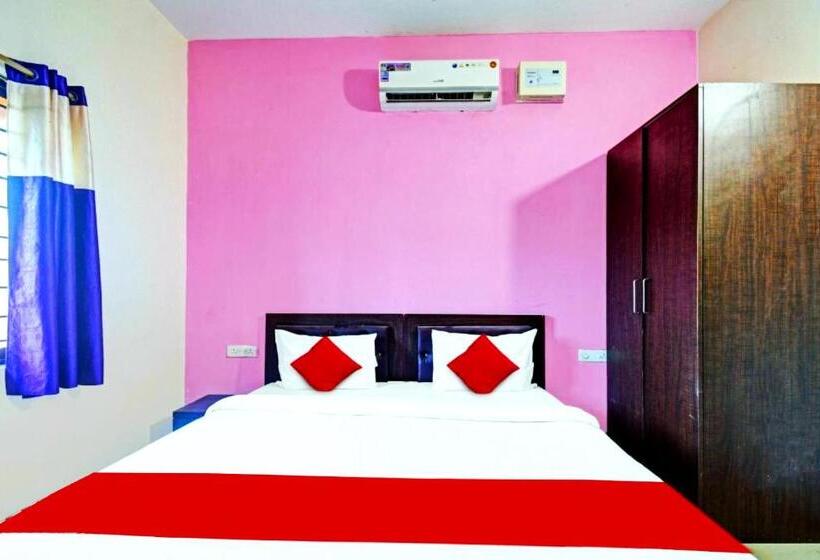 Номер Deluxe Кровать Кинг, Goroomgo Sr Palace Bhubaneswar A Luxury Collection Of Hotels   Best Hotel In Bhubaneswar
