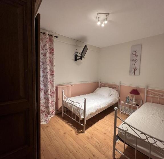 חדר קלאסי לארבעה, Domaine Le Prieuré