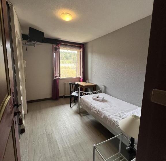 エコノミートリプルルーム, Domaine Le Prieuré