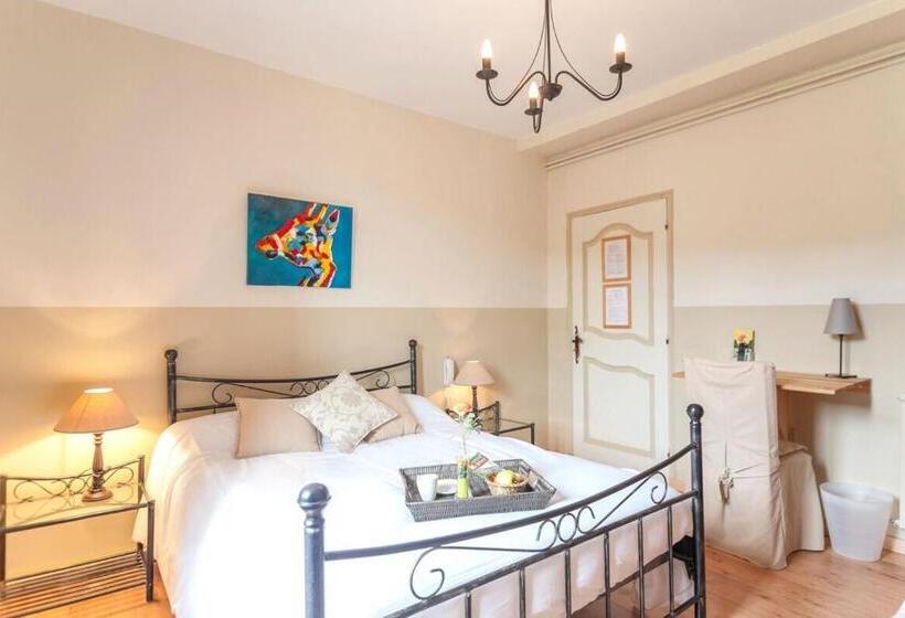 バスタブ付きスタンダードルーム, Domaine Le Prieuré