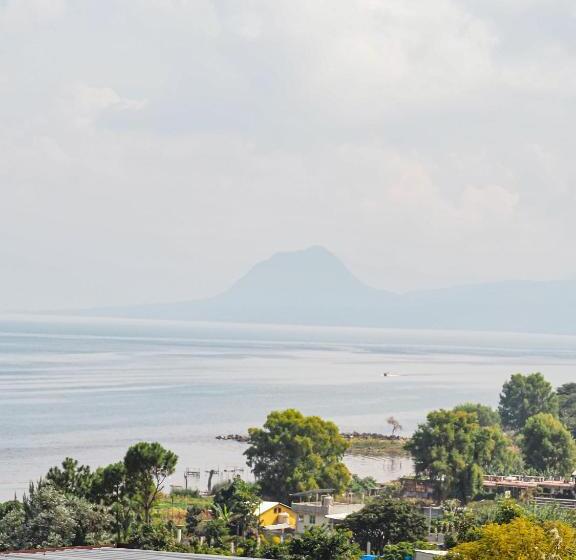 اتاق ساده سه نفره, Joyas Del Sol