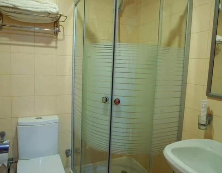 غرفة قياسية رباعية, فندق قصر الأزهر   Qasr Al Azhar