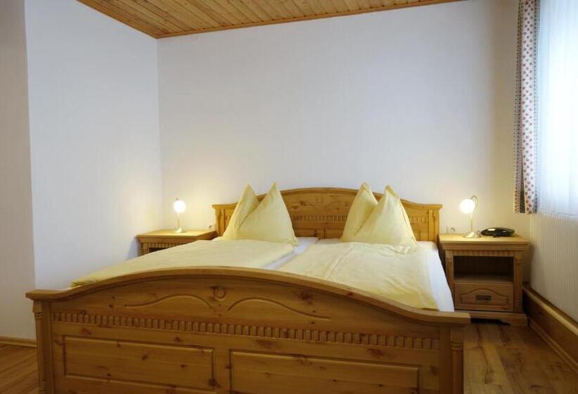 Номер Стандарт Вид на Горы, Brettmaisserhof