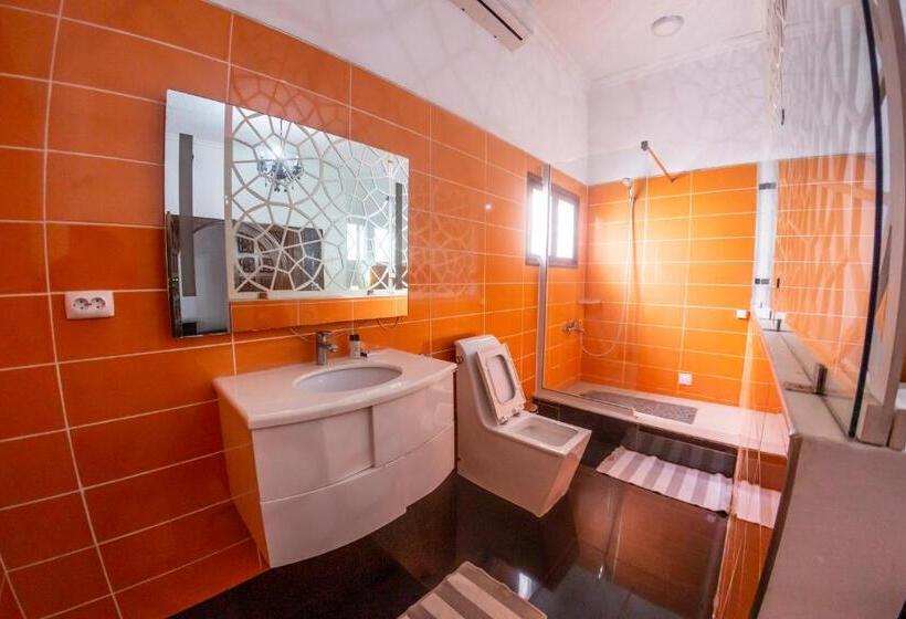 Номер Deluxe, Mangohouse