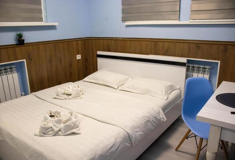 اتاق استاندارد با تخت بزرگ, Ag