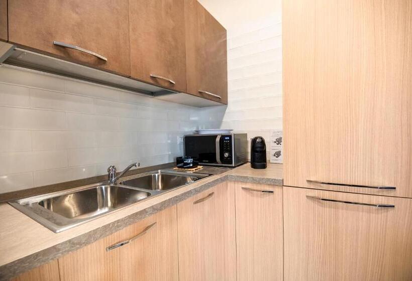اتاق استاندارد, Color House