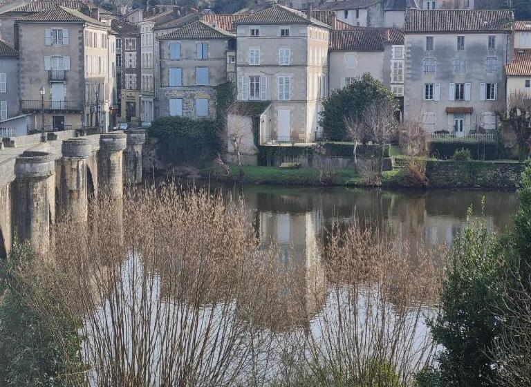 デラックスルーム, Chez Jack Confolens