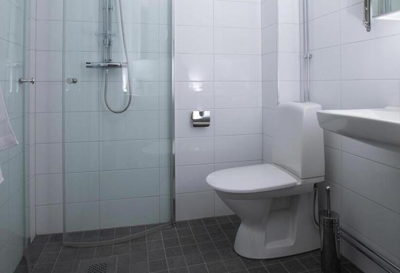 חדר סופריור לארבעה, L Havsporten