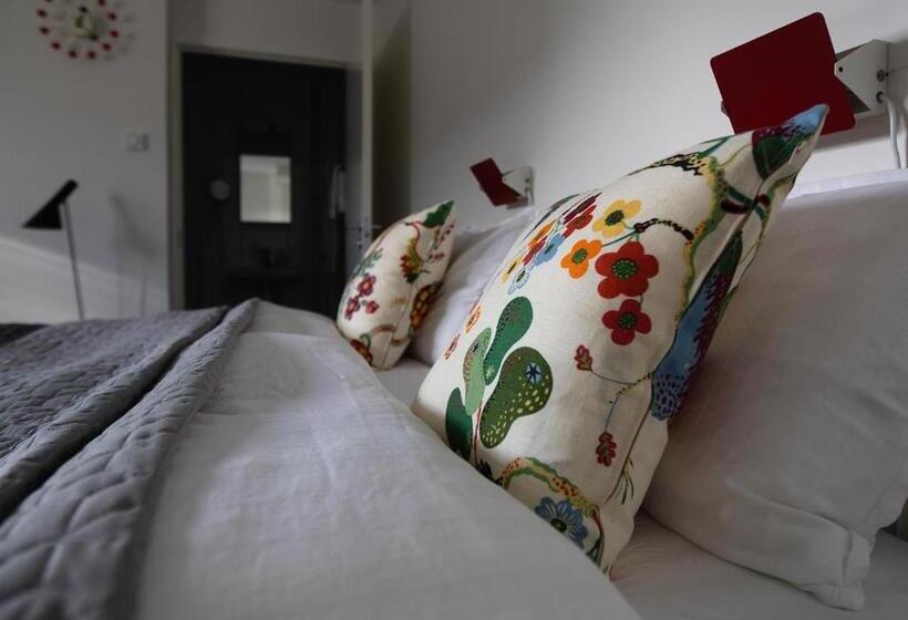 חדר סטנדרט יחיד, L Havsporten