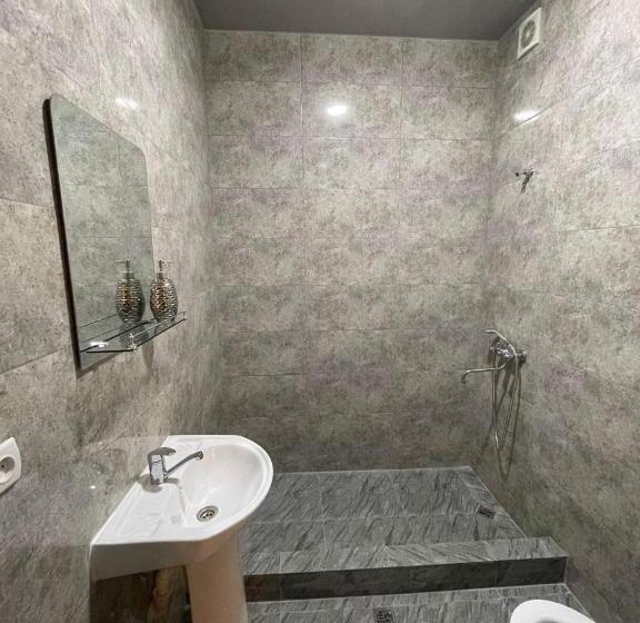 اتاق استاندارد, Lumi