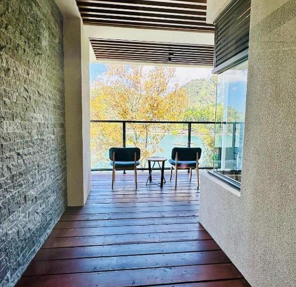 اتاق استاندارد با چشم‌انداز دریاچه, 水秀一方sun Moon Lakeside Boutique