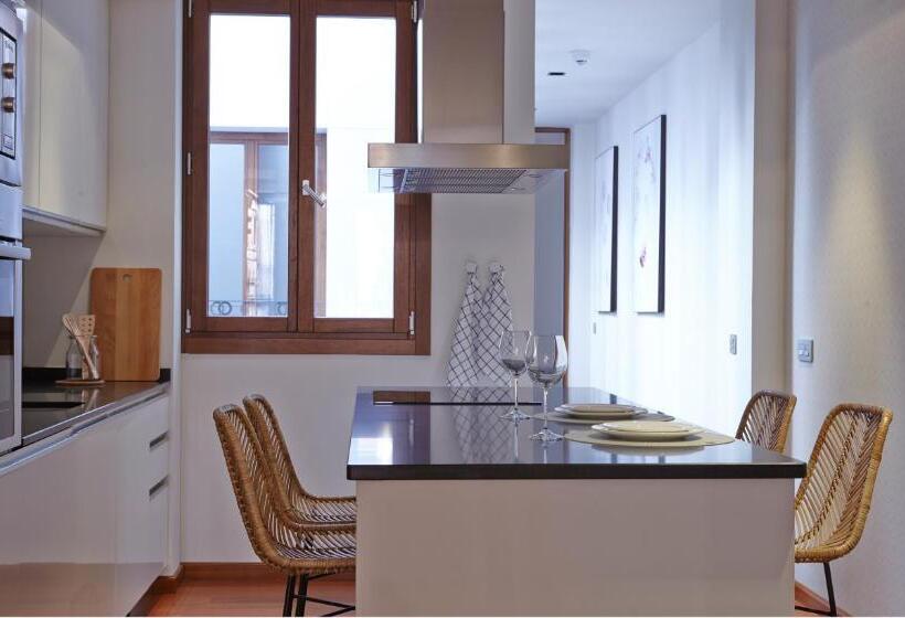 آپارتمان سوپریور 1 خوابه, 60 Balconies Design