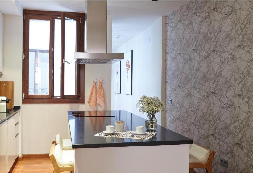 آپارتمان سوپریور 1 خوابه, 60 Balconies Design