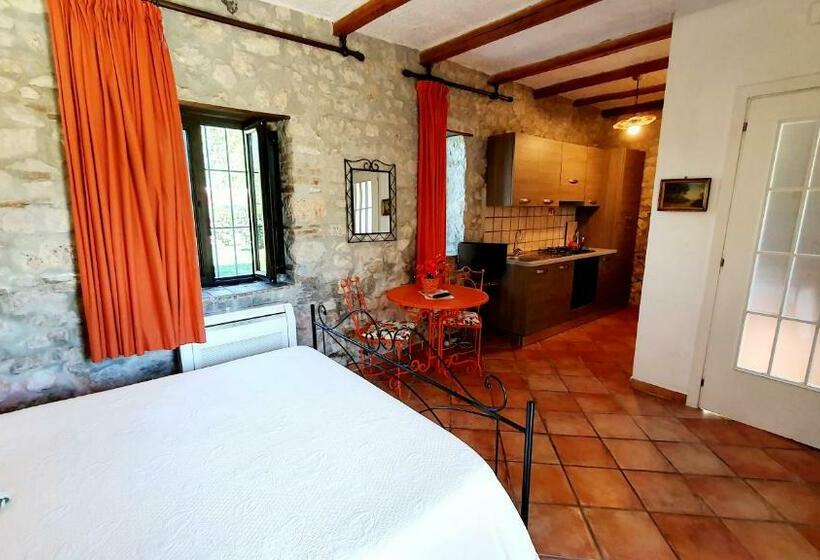 Студия Стандарт, Agriturismo Il Pioppeto