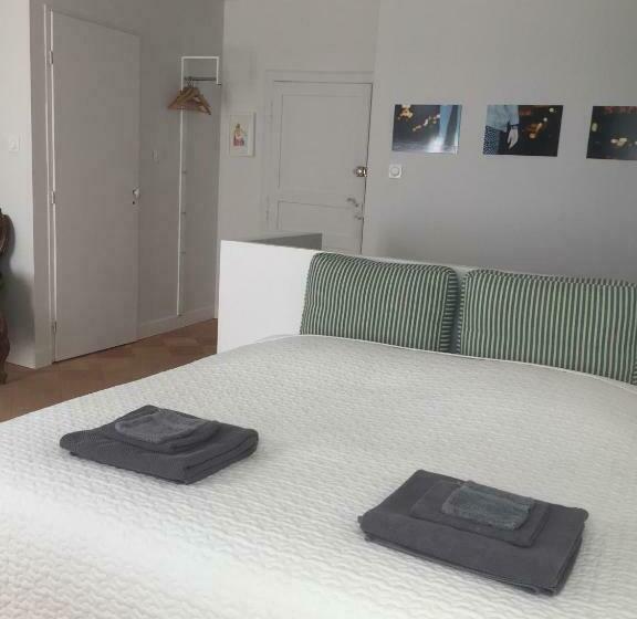 Стандартный Номер Кровать Кинг, B&b Le Chat Qui Dort