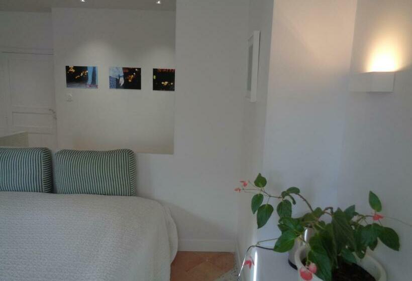 חדר סטנדרט עם מיטת קינג, B&b Le Chat Qui Dort