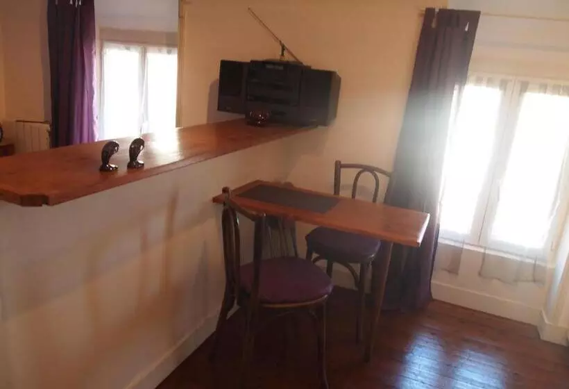 スタンダードスタジオ, Chambres Et Tables D Hôtes à L Auberge Touristique