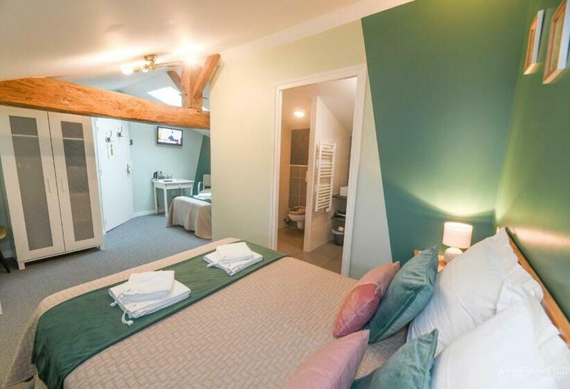 标准三人间, Domaine De La Courillère