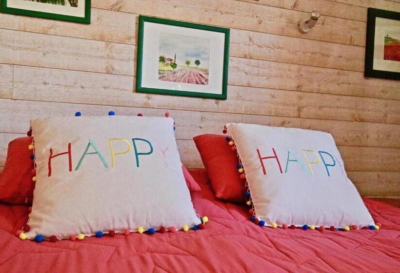 家庭套房, La Longère