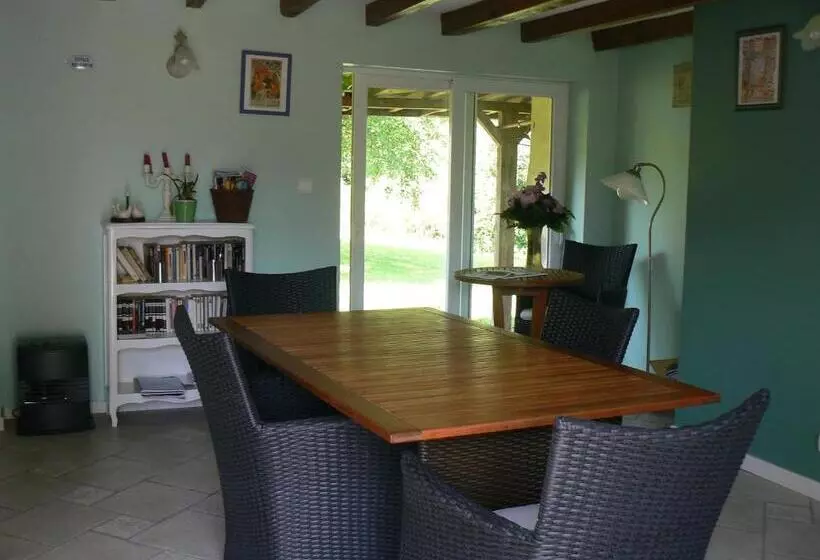 Superior-sviitti, La Maison De L Etang