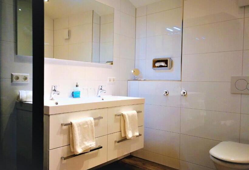 带大床的标准工作室, Ferienhotel Schwarzwälder Hof