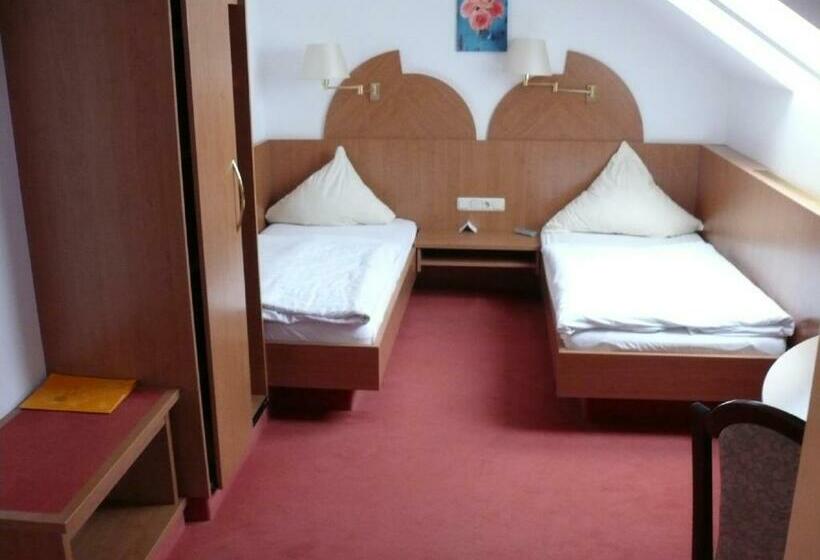 스탠다드 룸, Ampertal