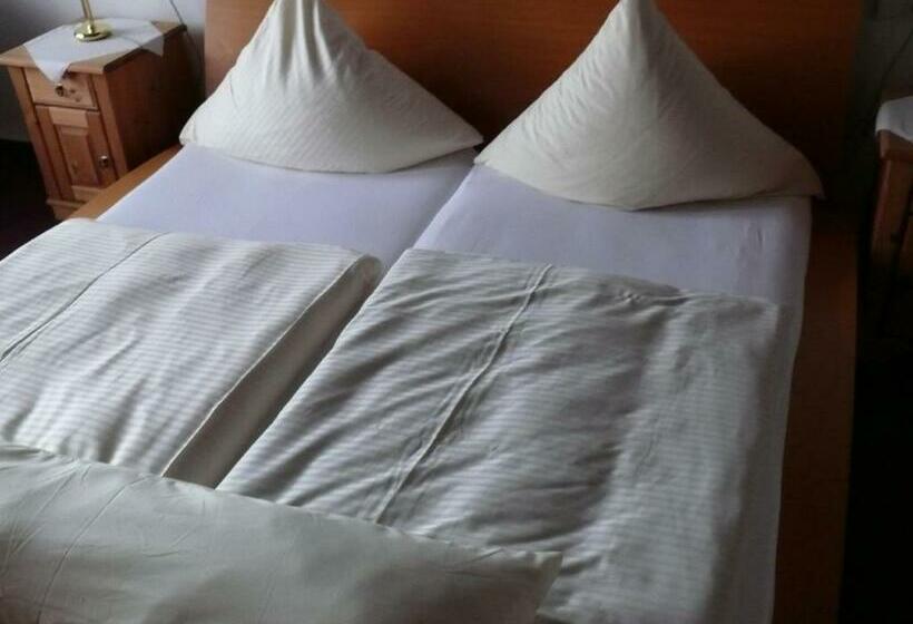 스탠다드 룸, Ampertal