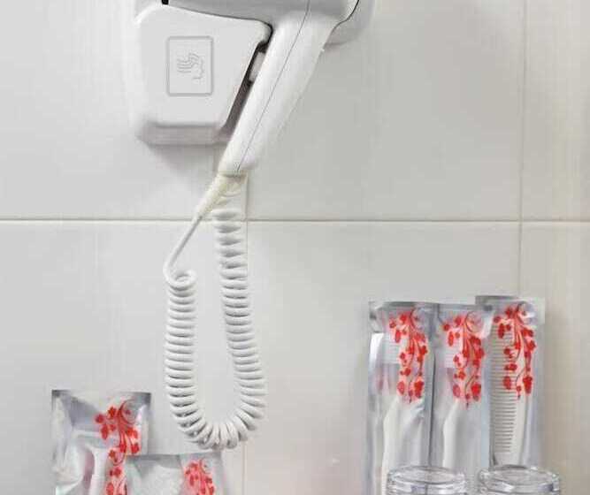 اتاق خانوادگی, E Red Hotel Sdn Bhd