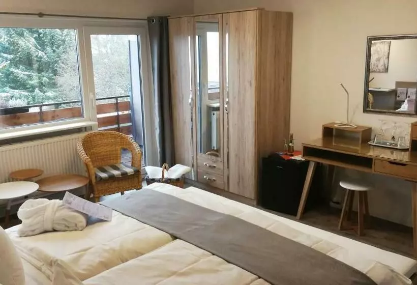 Deluxe-huone Parveke, Ferienhotel Schwarzwälder Hof