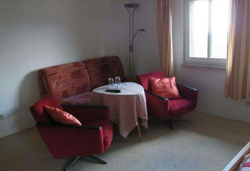 Standard-huone, Helenenhof